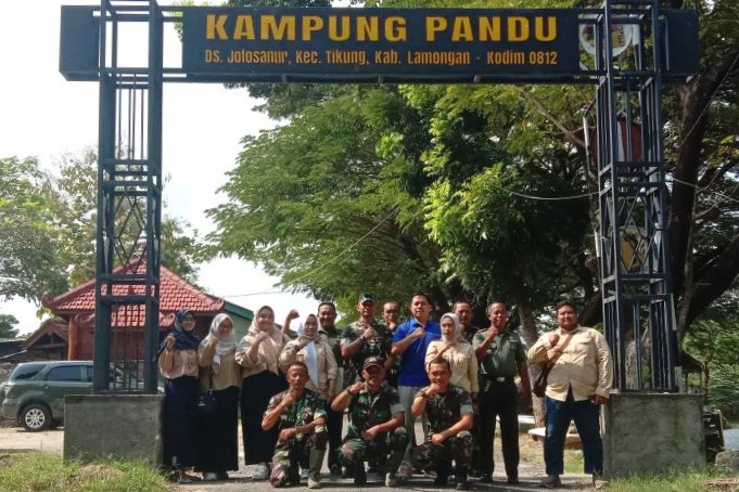 Panen Padi Super PMJ 01, Kolaborasi Kodim 0812 dan UNISLA Berbuah Hasil