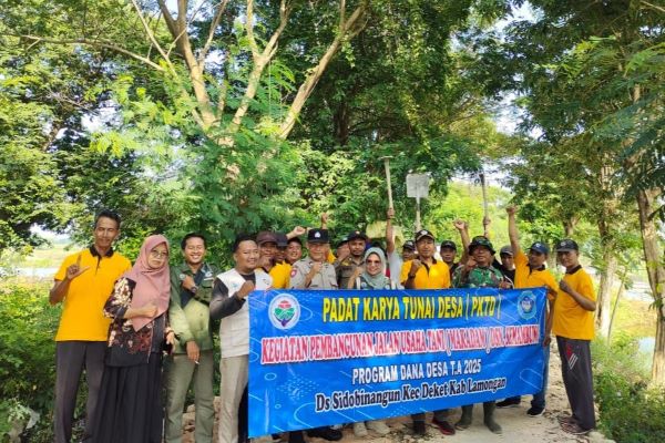 Babinsa Kodim 0812/Lamongan Dukung PKTD Bangun Jalan Tani