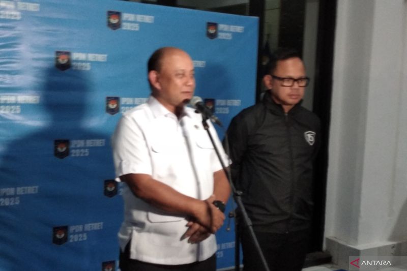 BGN Tegaskan Tak Pernah Ada Kebijakan Penyaluran Bahan Baku dalam MBG