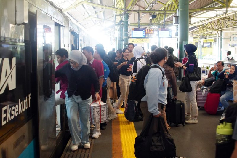 360 Ribu Tiket Kereta Api Telah Terjual di Libur Juni