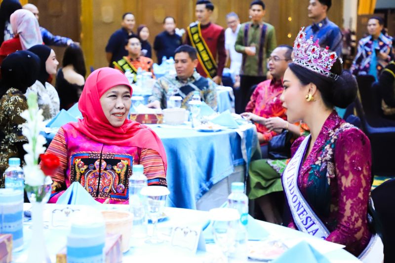 Khofifah Minta Puteri Indonesia Promosikan Pariwisata dan Budaya Jatim