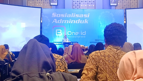 Permudah Pelayanan Adminduk, Operator Desa Sumberasri Ikuti Sosialisasi Adminduk B One Id