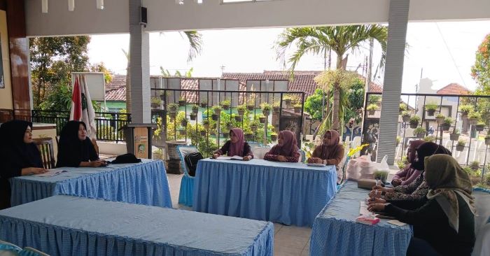 Rapat Evaluasi Kegiatan Semester I PKK Desa Karangbendo