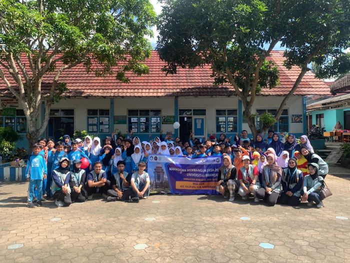 Adiwarna Mengajar: MMD UB Kelompok 43 Kenalkan Etika Digital dan Bahaya Cyberbullying di SDN 1 Kelir