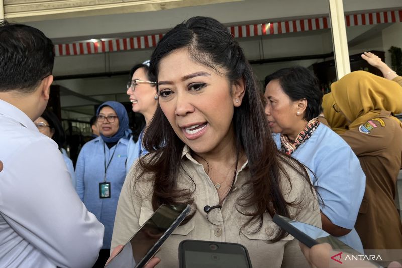 Menkomdigi Soroti Masalah Kesehatan Mata Anak Akibat Paparan Gadget