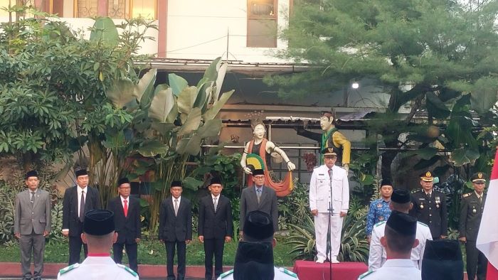 Kades Nur Hadi Hadiri Prosesi Pengukuhan Paskibra di Kecamatan Genteng