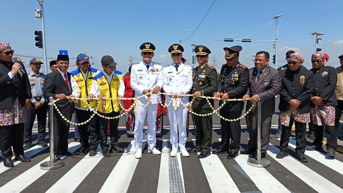 Dandim 0812/Lamongan bersama Forkopimda Kabupaten Lamongan Resmikan JLU di Lamongan