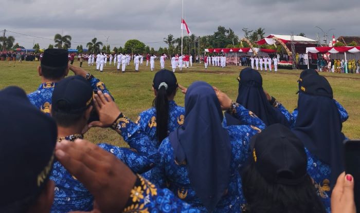 Kades dan Perangkat Desa Kedungasri Ikuti Upacara HUT RI ke-80