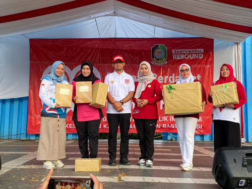 Jajaran Pemdes Kalirejo Hadiri Gebyar Merah Putih Kemerdekaan HUT RI ke-80