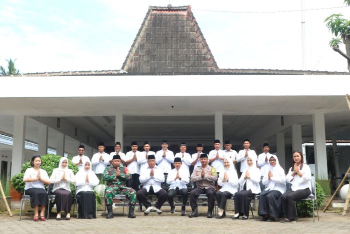 Berminat Sebagai Perangkat Desa Kaligondo, Daftarkan Diri Anda