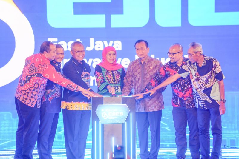 Khofifah Komitmen Jadikan Jatim Episentrum Inovasi Pendidikan nasional