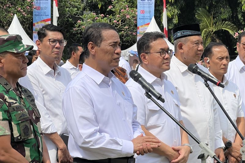 Mentan Persilakan Masyarakat Tukar Beras SPHP Rusak ke Bulog