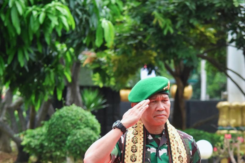 Pangdam XXI/Radin Inten: Prajurit dan PNS Bangun Kebersamaan