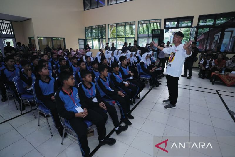 Kunker ke Banjarnegara, Wamensos Motivasi Siswa Sekolah Rakyat