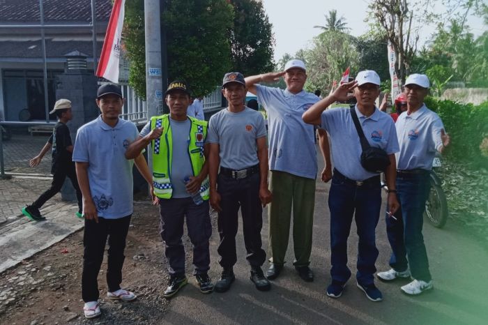 Gelar Senam dan Jalan Sehat, Pemdes Dadapan: Buat Tubuh Sehat dan Perkuat Silaturahmi Masyarakat