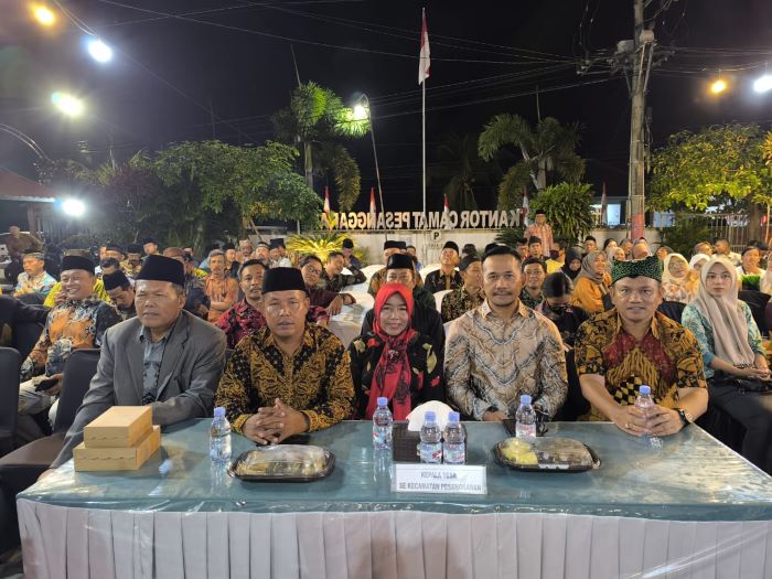 Kades Sumbermulyo Hadiri Malam Resepsi Kemerdekaan RI ke-80 di Kecamatan Pesanggaran