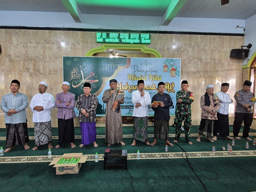 Kades Khoirul Anam Hadiri Maulid Nabi Muhammad di Masjid Nurul Huda Benelanlor