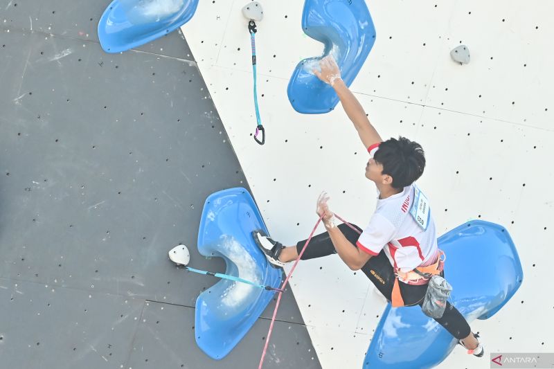 Putra Tri Ramadani Masuk Final IFSC Climbing World Cup Koper 2025