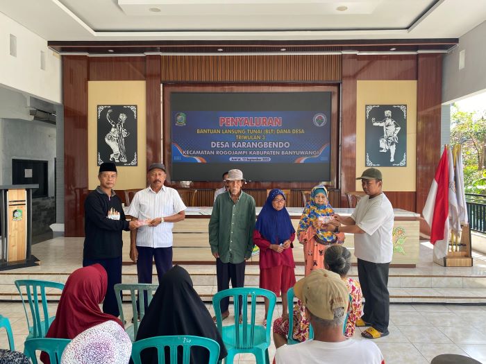 Penyaluran BLT DD Triwulan 3 Tahun 2025 Kepada 36 KPM Desa Karangbendo
