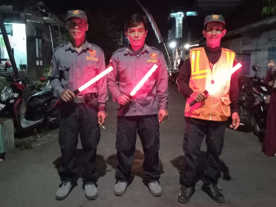 Satlinmas Desa Benelanlor Gelar Jaga Keamanan