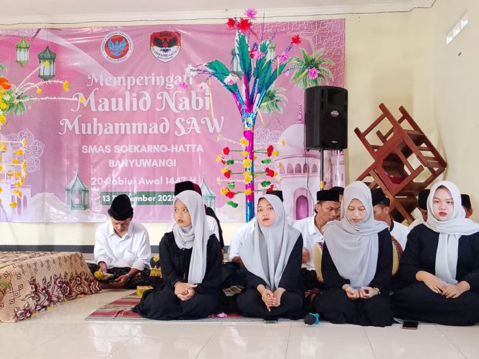Pemdes Dadapan Hadir dalam Peringatan Maulid Nabi bersama SMA 17 Agustus 1945 Banyuwangi
