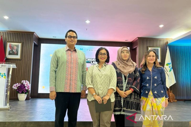 Pemerintah Berkolaborasi Melatih Perempuan Menjadi Kreator Konten