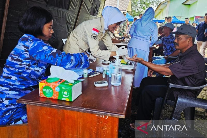 TNI AU di Natuna Pemeriksaan Kesehatan Gratis Sambut HUT Ke-80 TNI