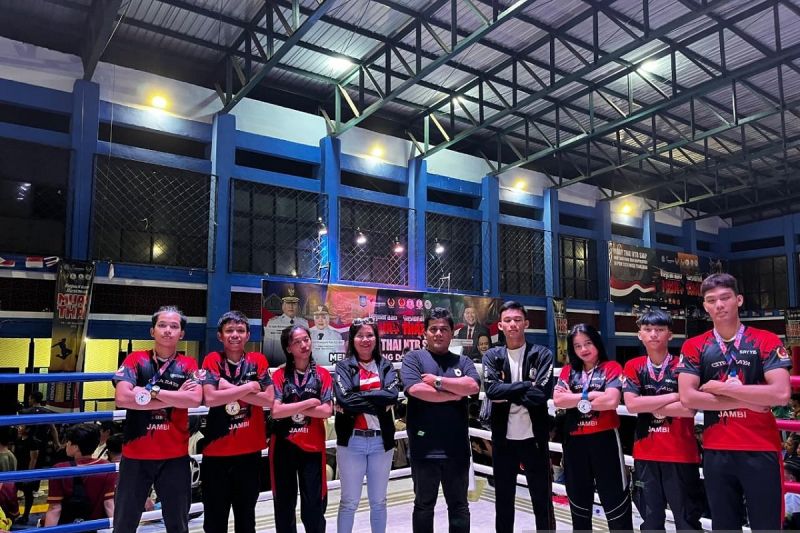 Atlet Muaythai Jambi Raih Dua Emas Kejurnas 2025 di Lombok