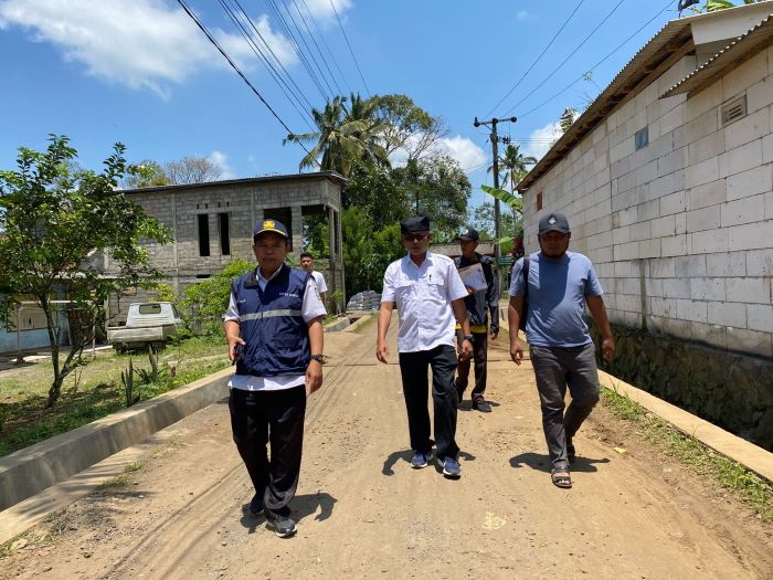 MC 0 Perbaikan Jalan di Lingkungan RT 02 RW 01 Dusun Tanahlos, Desa Tamansari