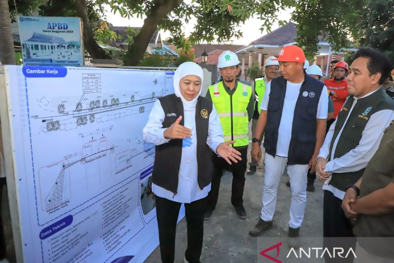Khofifah: Jalan Situbondo-Bondowoso Rampung Sebelum Tol Beroperasi