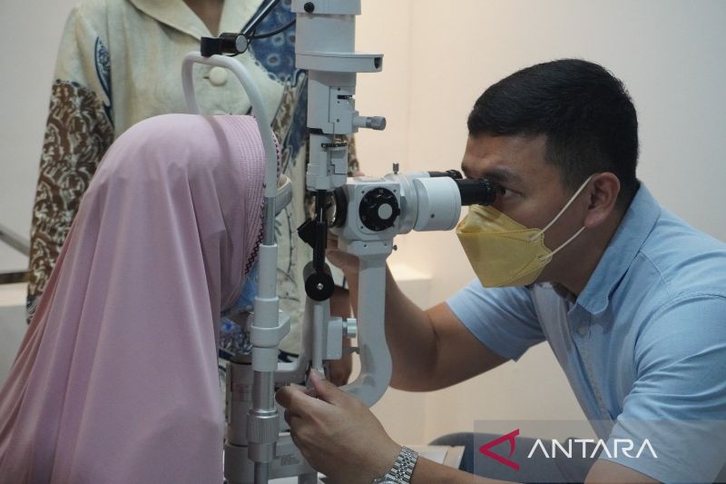 Dokter Ingatkan Tren Katarak Kini Muncul di Usia Muda