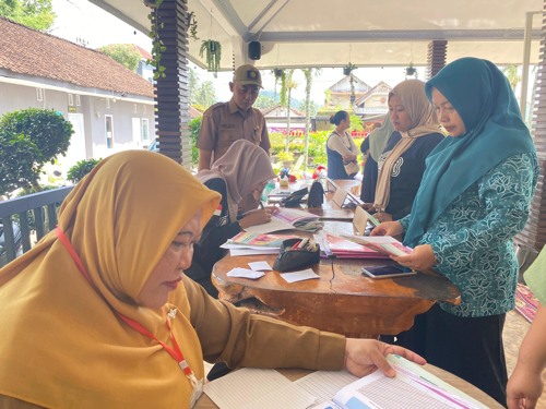 Kades Tamansari Dampingi Pelaksanaan Posyandu ILP: Tingkatkan Kualitas Kesehatan dan Hidup Masyarakat