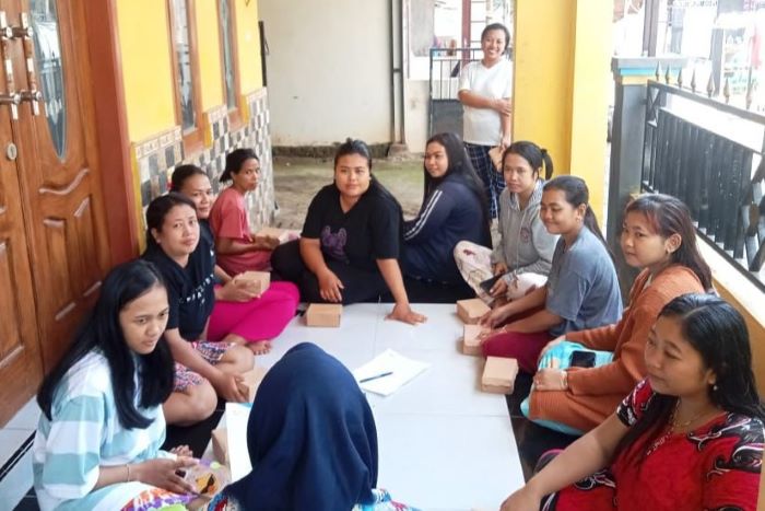 Didampingi oleh Kader Desa, Kegiatan BKR Digelar di Desa Dadapan