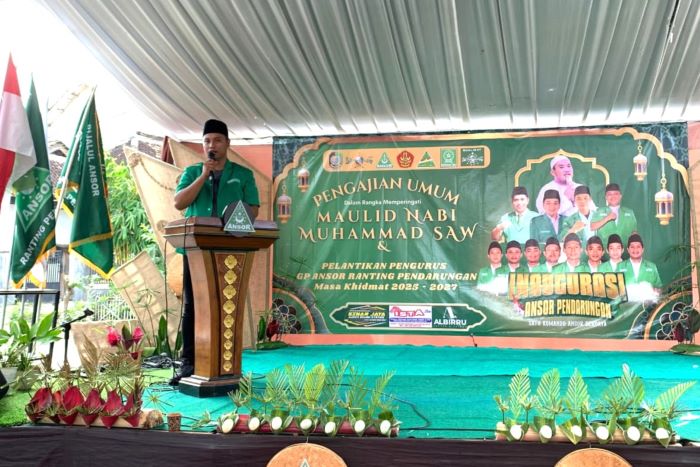 Sekdes Pendarungan Wakili Kades Hadiri Pelantikan GP Ansor dan Peringatan Maulid Nabi di Kertosari