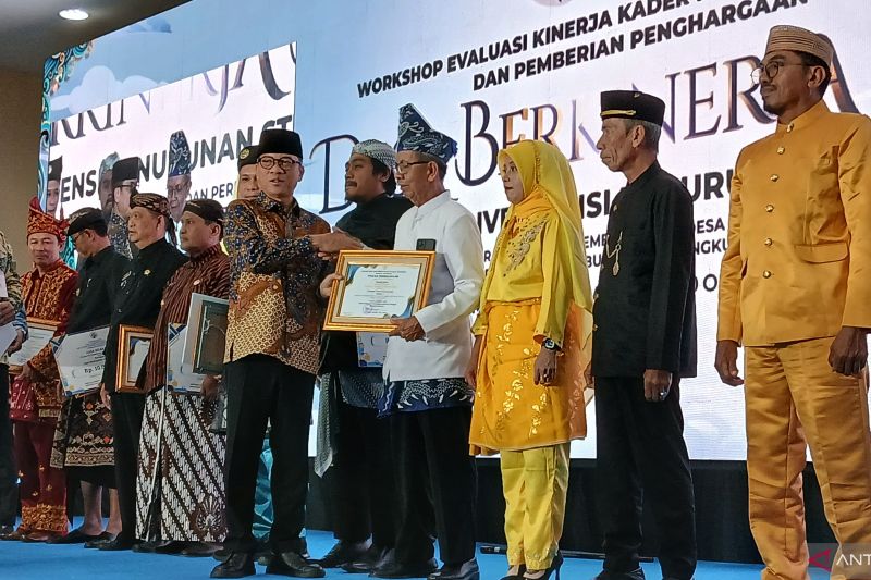 15 Desa Terbaik Terima Penghargaan dalam Penanganan Stunting