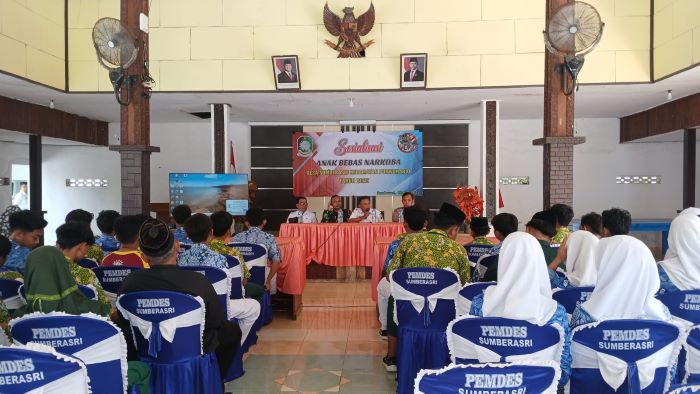 Sosialisasi Bahaya Narkoba oleh Babinsa dan Babinkamtibnas Desa Sumberasri bersama Kepala Puskesmas Grajagan