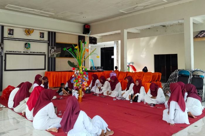 PKK Desa Pendarungan Gelar Peringatan Maulid Nabi Muhammad SAW dengan Penuh Khidmat