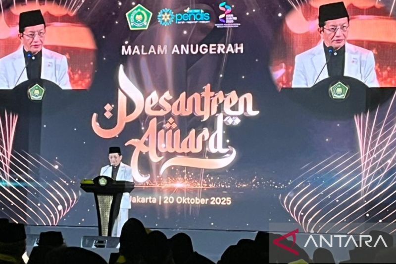 Menag Minta Santri dan Pesantren Jadi Pelopor Transformasi Sosial