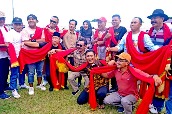 50 Orang Kepala Desa Ikut Menari Gandrung Sewu