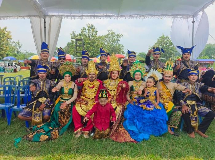 Kirab Budaya dan Wayang Kulit Warnai Peringatan Hari Jadi Desa Pataan ke-993