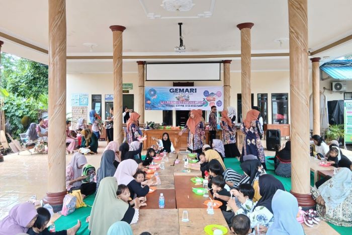 TP-PKK Desa Benelanlor dan Guru Paud Gelar Acara Gemar Makan Ikan