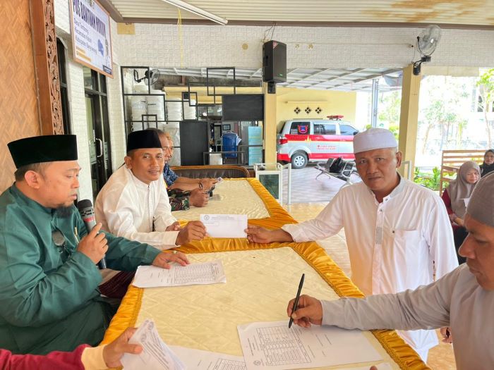 Wujud Tanggung Jawab Sosial, Pengusaha Tambang Salurkan CSR di Desa Tambong