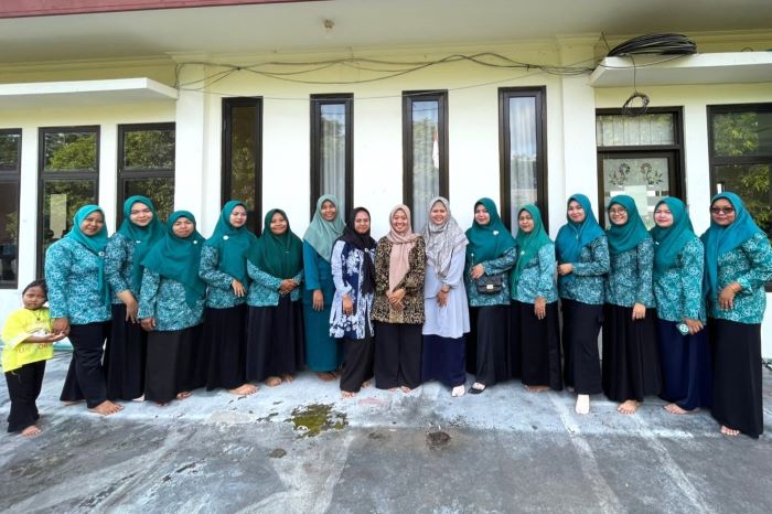 TP PKK Desa Dadapan Ikuti Pembinaan Administrasi PKK di Kantor Kecamatan Kabat