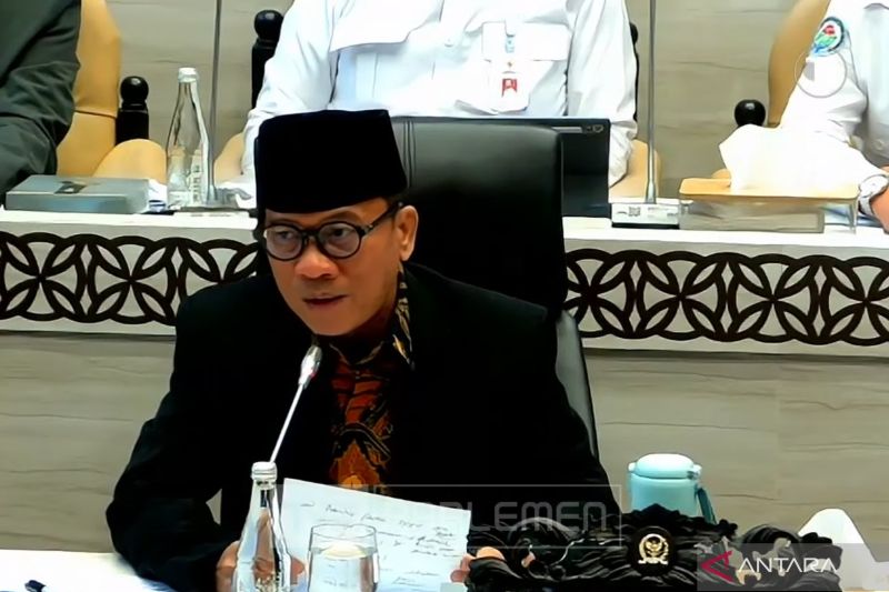 Kemendes Surati Kepala Daerah dan Kemendagri Soal Gaji Perangkat Desa