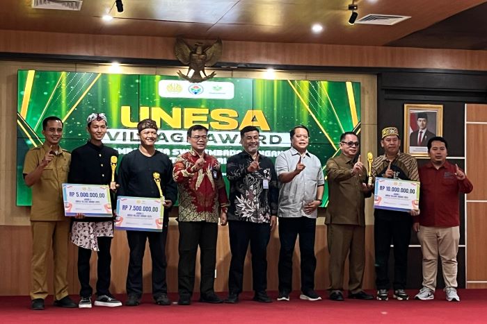 Desa Sumbersari Raih Prestasi Juara 3 Nasional Unesa Village Award 2025