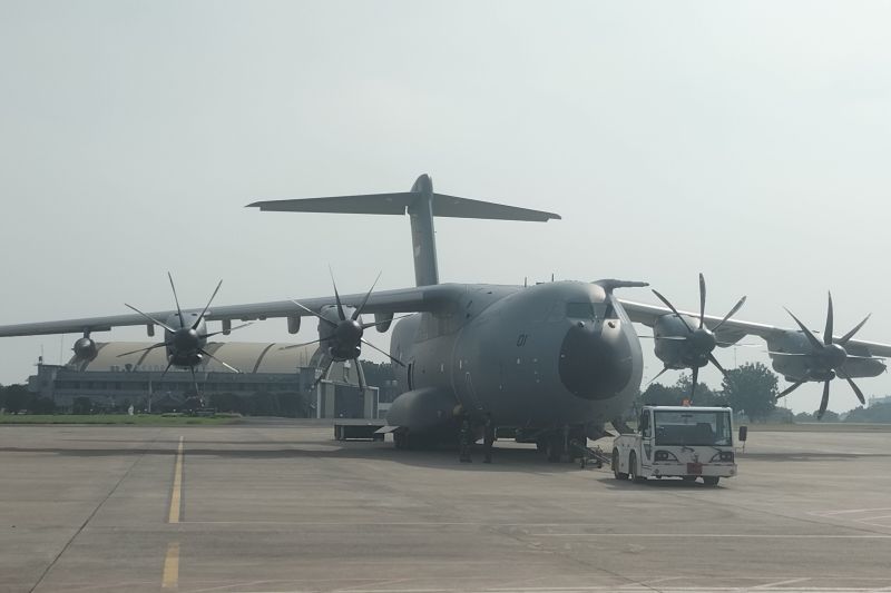 TNI AU Kerahkan A400M Kirim Bantuan ke Lokasi Banjir Wilayah Sumatera
