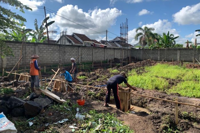 Tasyakuran Sebagai Wujud Syukur Awal Pembukaan Lahan Bangunan KDMP Desa Kebaman